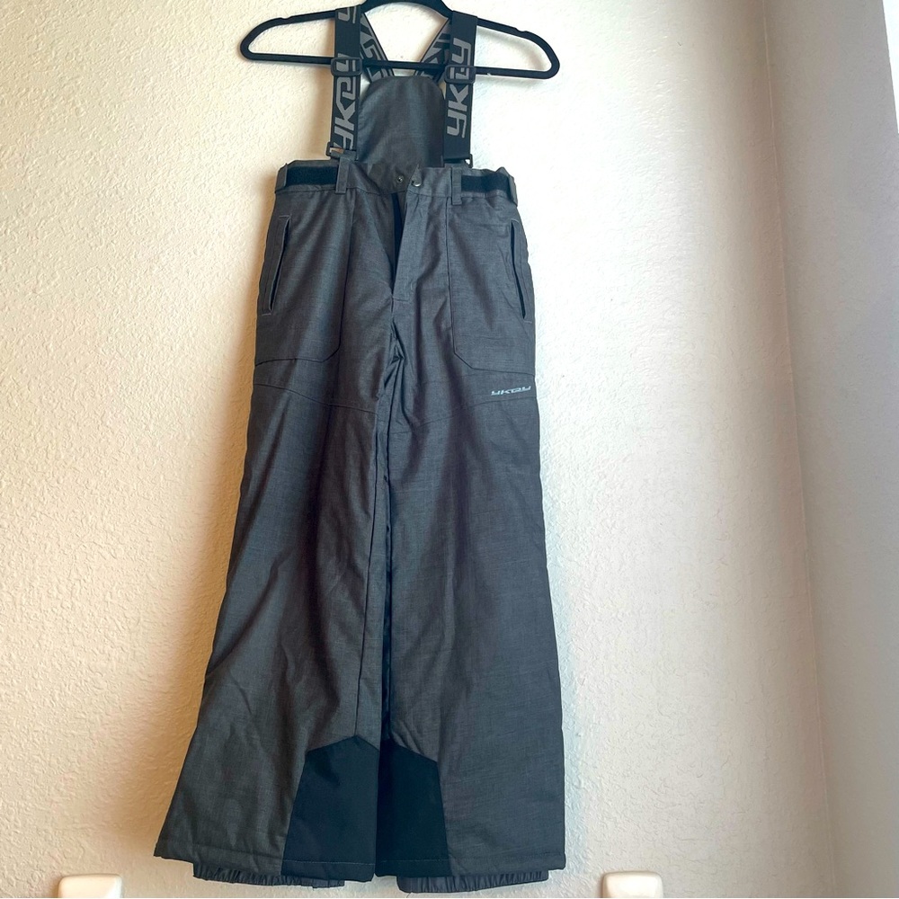 Snow pants like new! Worn once only size S(8/10)